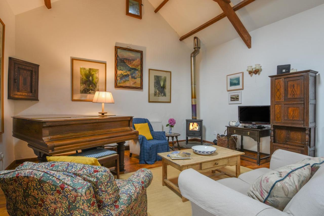 Townend Barn Villa Lydford Bagian luar foto