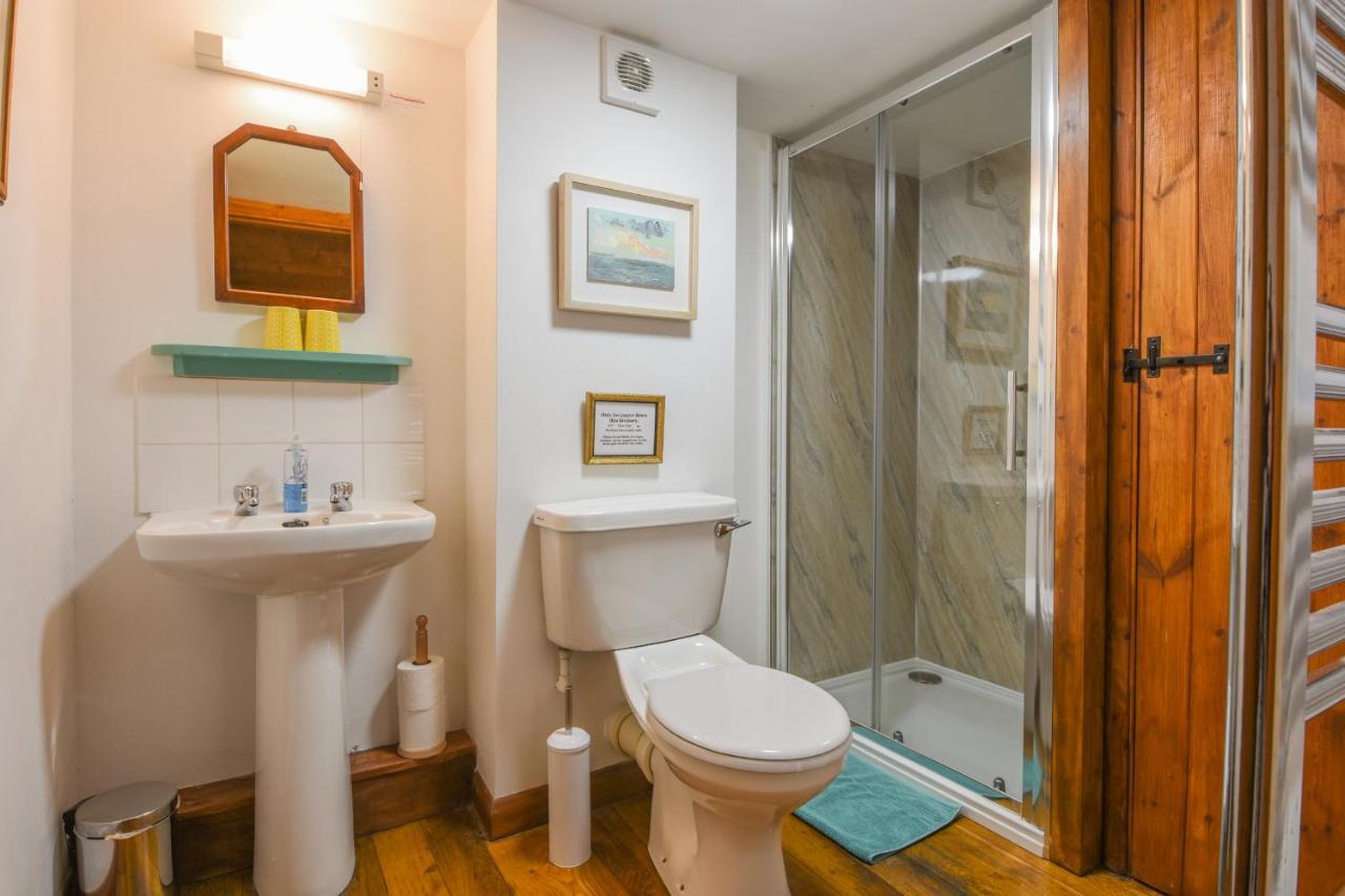 Townend Barn Villa Lydford Bagian luar foto